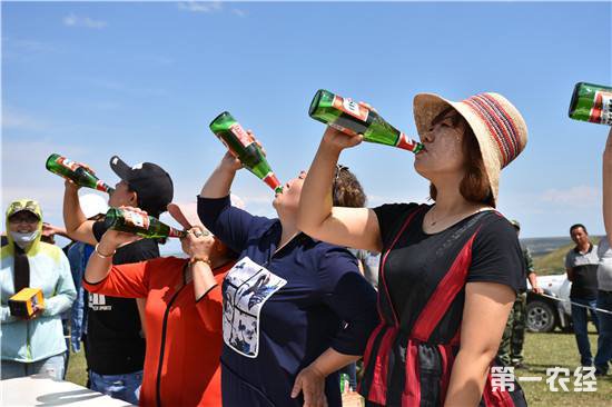 享受啤酒的正能量句子 (享受啤酒的正确姿态 啤酒加盐会中毒)