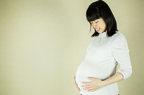 孕妇梦里的生气哭会影响宝宝吗 (孕妇梦里的生疏男人 孕妇梦见和生疏男人暧昧是什么意思)