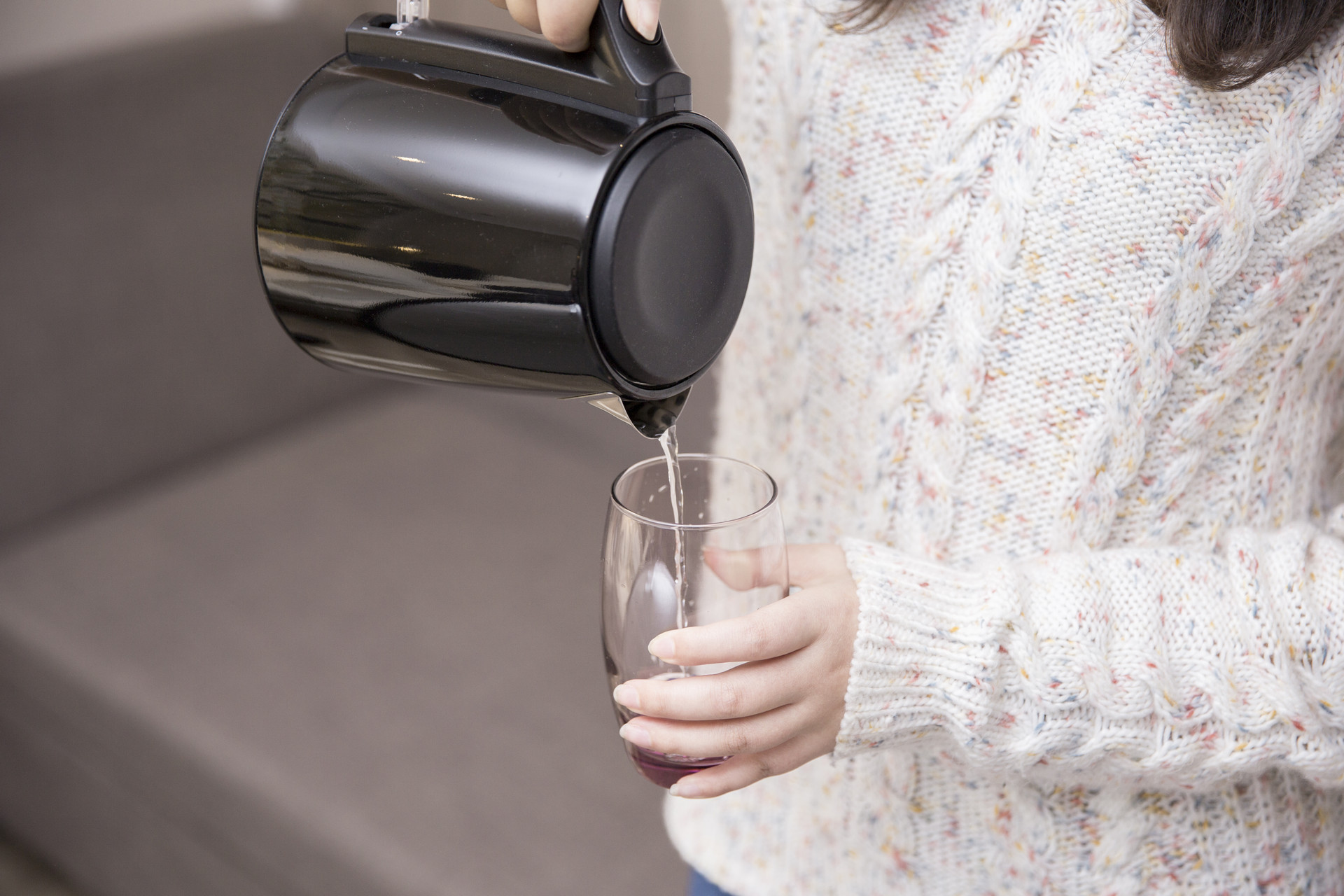 谁不能喝干红葡萄酒 干红葡萄酒什么人不能喝