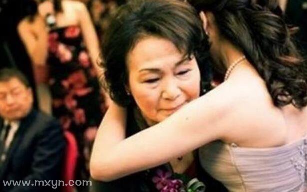 梦见女儿梦见父亲死了是什么兆头 (梦见女儿梦见爸爸死了是什么意思 梦见女儿梦见爸爸死了的解梦)