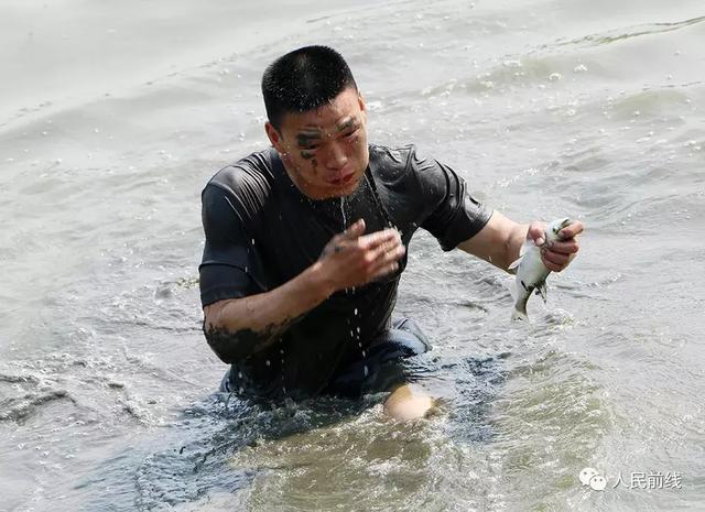 男人梦见水是什么征兆解梦 (男人梦见水是什么预兆解梦 男人梦见水的意味意义)