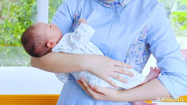 中年女人梦见自己怀孕好不好 (中年女人梦见很多大蛇是什么预兆 中年女人梦见大蛇是什么意思)