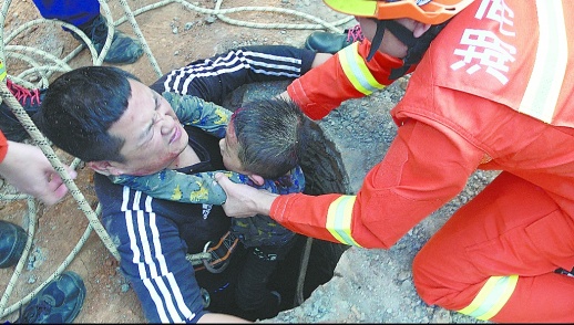 小孩坠床图片 (小孩坠落梦的解读 梦见小孩坠楼死亡是什么意思)