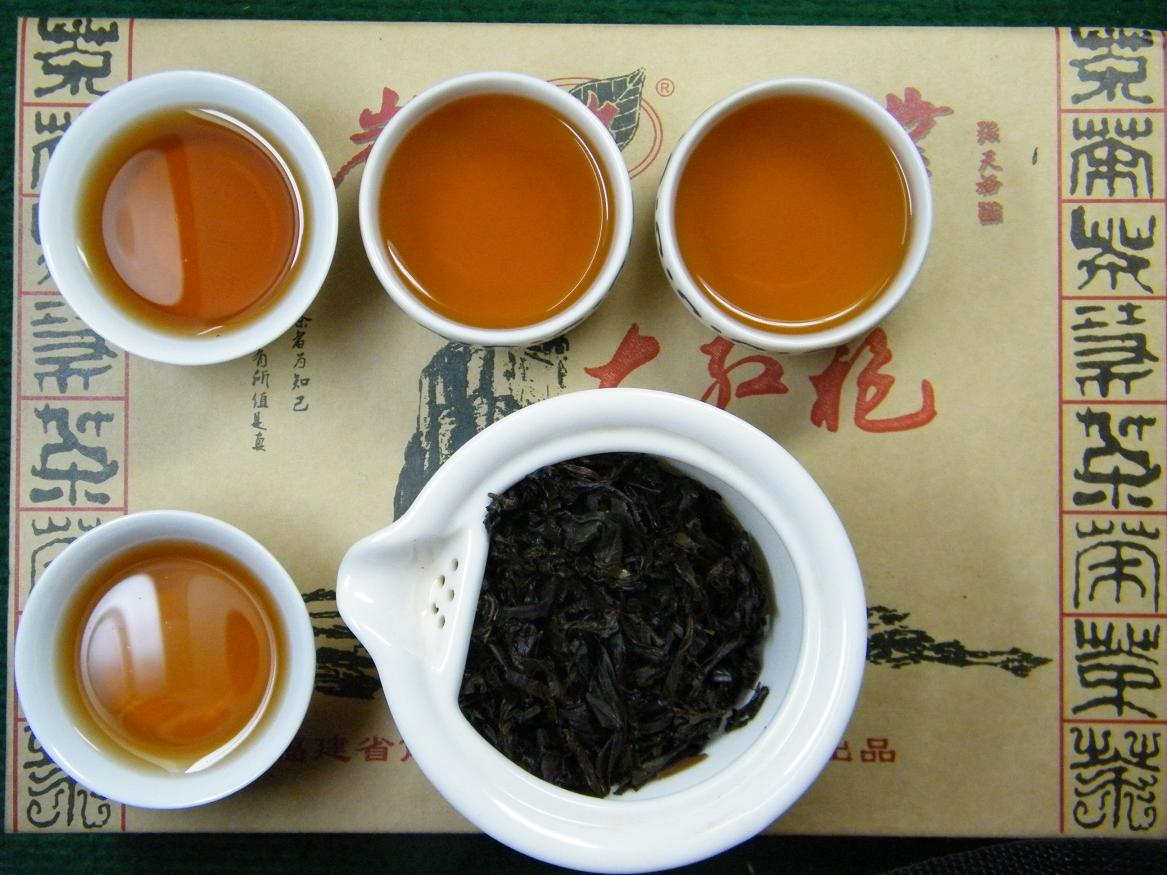 大红袍属于红茶还是绿茶茶类 (大红袍属于红茶吗 大红袍与红茶之间的相关)