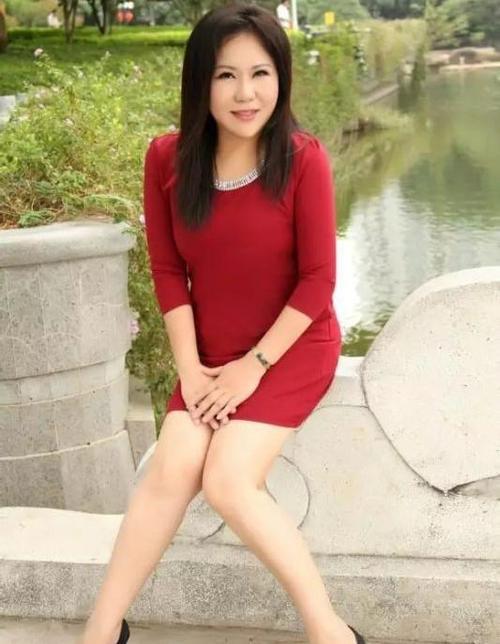 五十多岁女人下身偶尔出血是咋回事 (五十多岁女人梦见婴儿吃奶象征着什么 五十几岁的女人梦见婴儿吃奶)