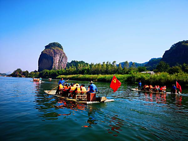 龙虎山景色区图片大全 (龙虎山景色区在哪里 我国第八处环球人造遗产引见)