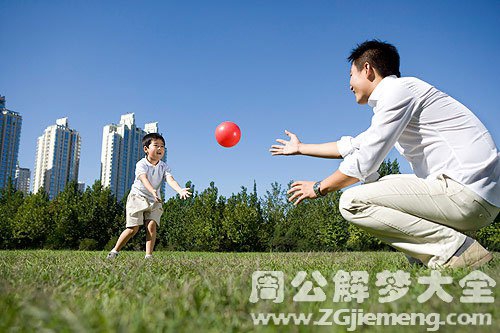 女人梦见捡鸡蛋预示重生存或喜气